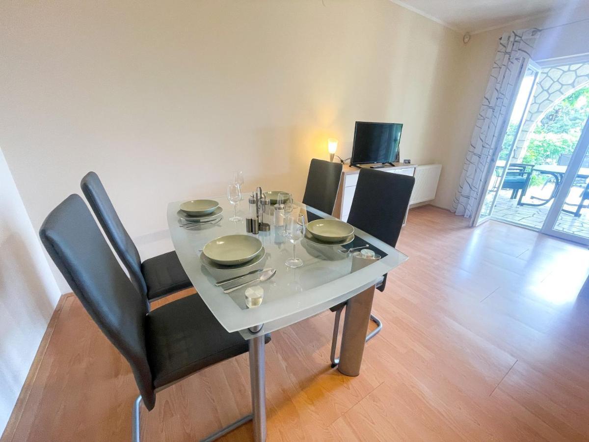 Apartments Sams Novi Vinodolski Eksteriør billede